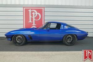 Chevrolet Corvette 63RS Custom Split-Window Coupe 1963 года 
